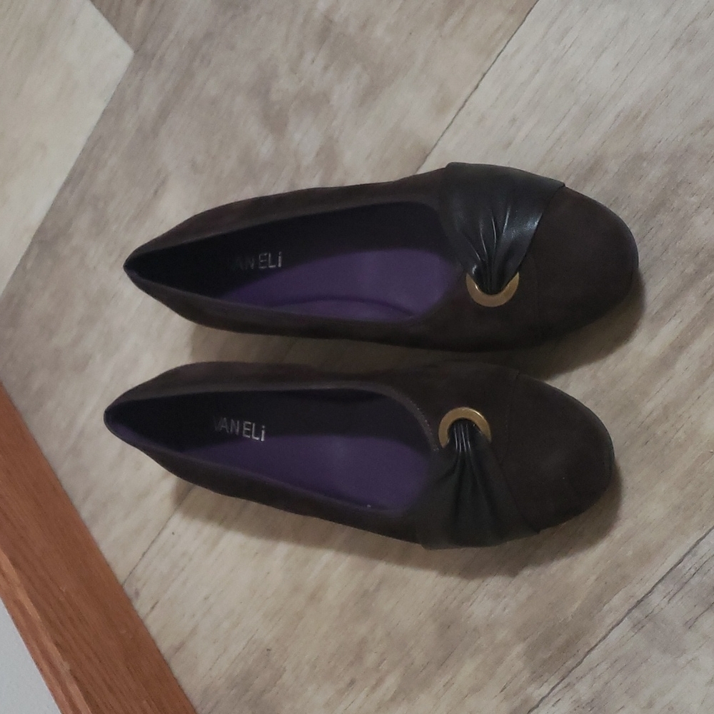 Vaneli 10M brown loafer